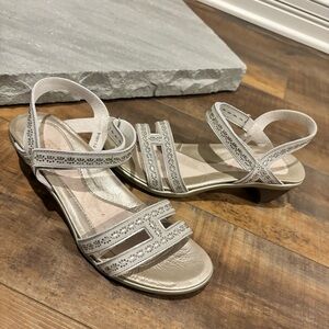 Naot Women Sz 41 US 10-10.5 Idol Silver/Grey/ Gray Stones Leather Heeled Sandals